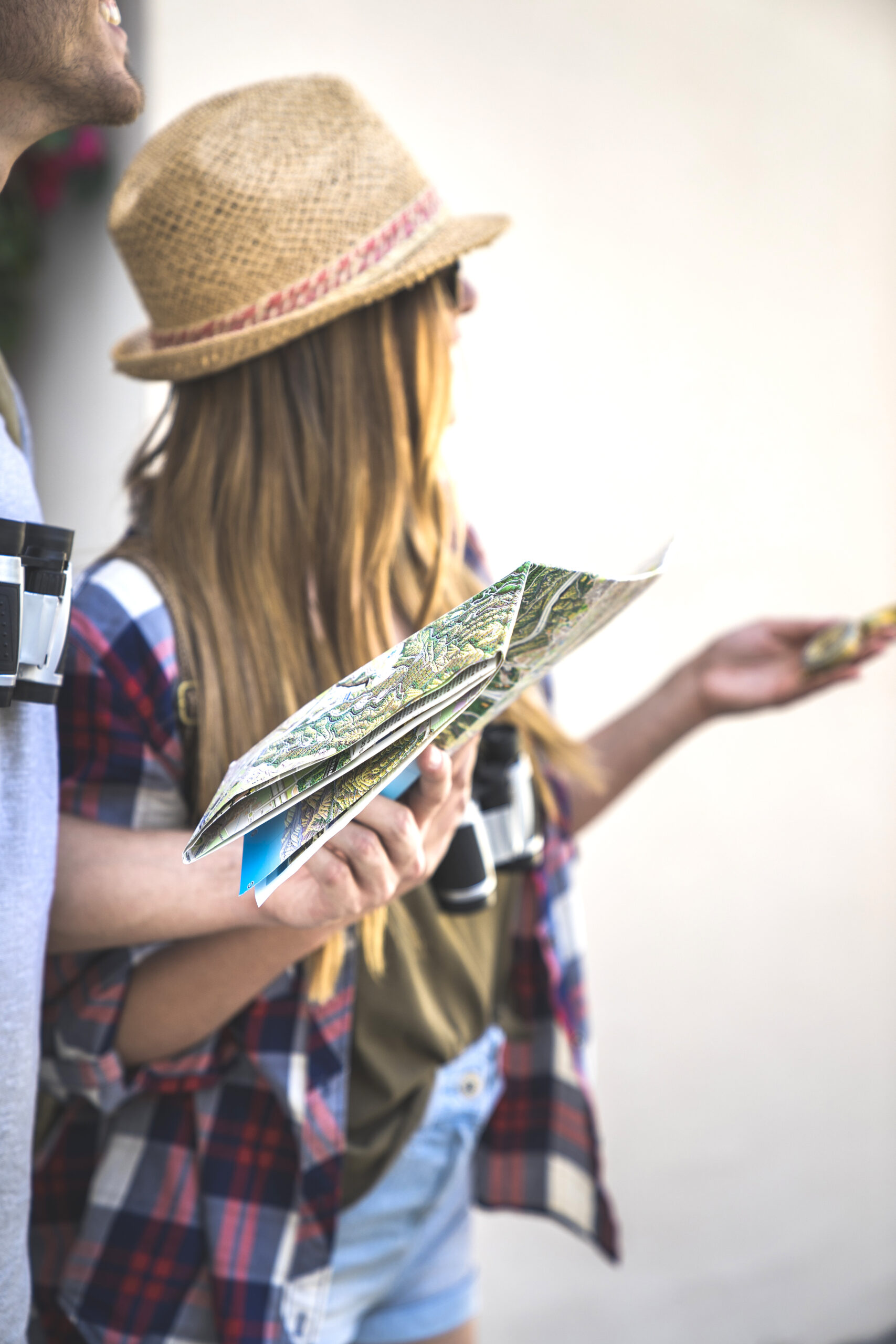 tourists having fun scaled